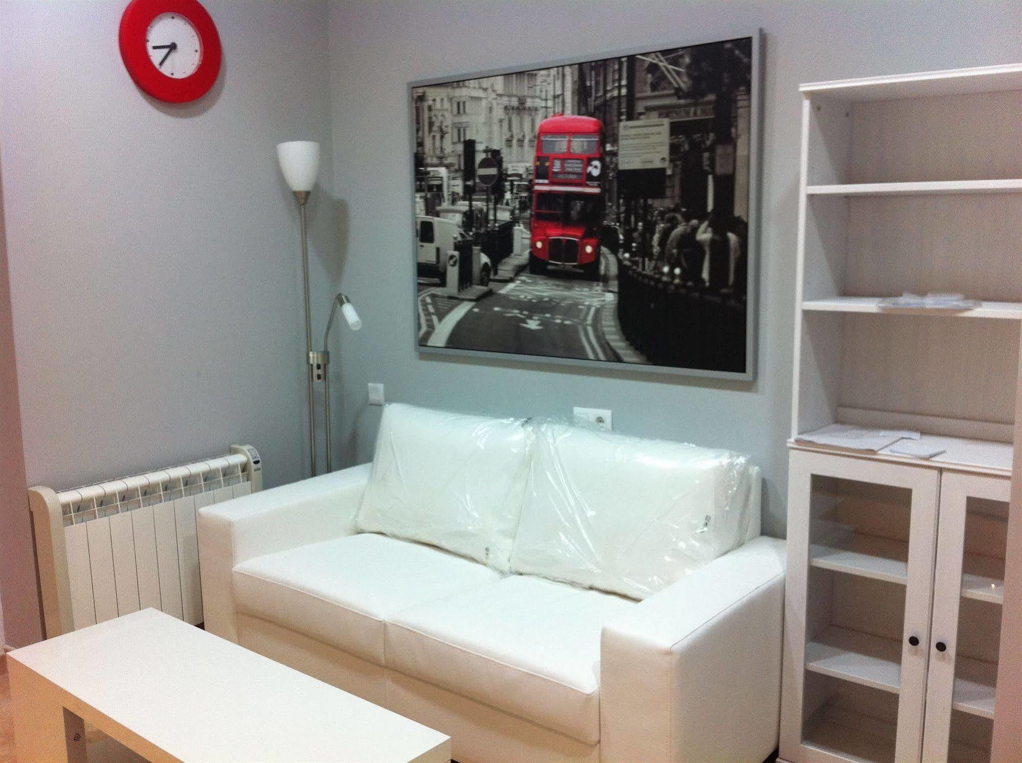 Hostal Comercial Madrid Buitenkant foto