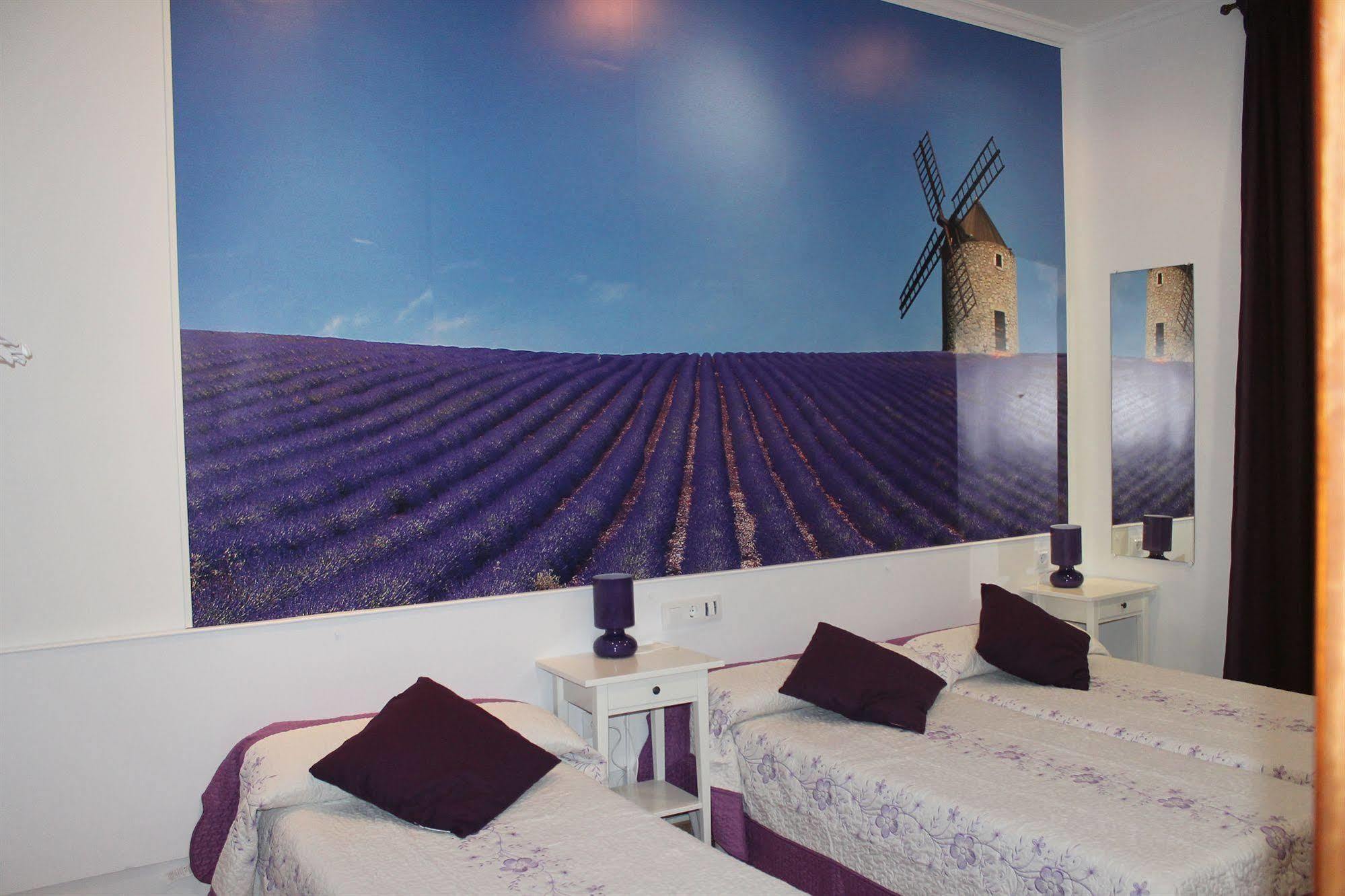 Hostal Comercial Madrid Buitenkant foto